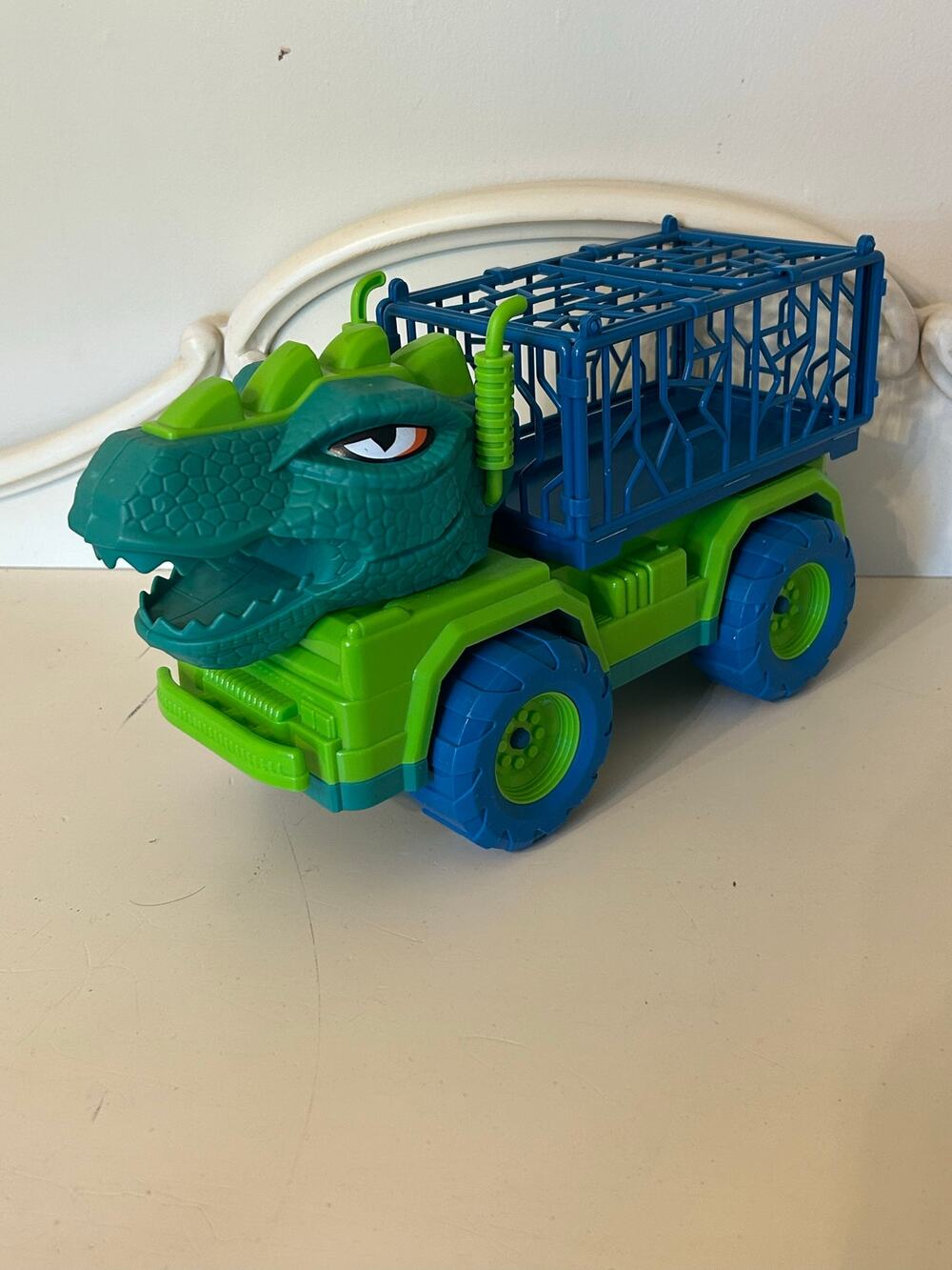 TEMI T-Rex Dinosaur Transport Carrier Truck Toy Green Blue Cage Hauler Kids Gift
